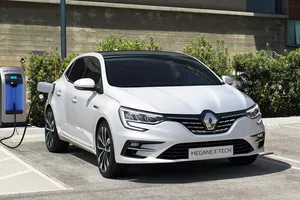 Precios del nuevo Renault Mégane E-Tech, ahora con carrocería de 5 puertas