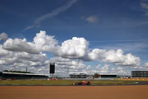 Silverstone ya tiene horarios para el primer GP con carrera sprint