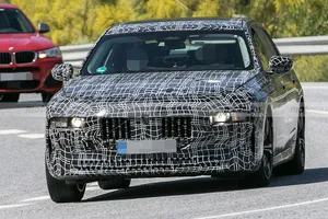 El nuevo BMW Serie 7 2023 es cazado a su paso por el sur de Europa