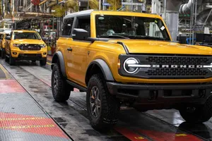El Ford Bronco comienza al fin su producción sin noticias del híbrido ni del eléctrico