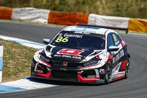 Honda 'despierta' y Esteban Guerrieri logra la pole del WTCR en Estoril