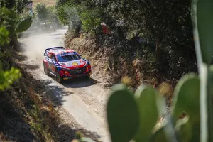 Hyundai avisa a Toyota en el shakedown del Rally de Italia-Cerdeña