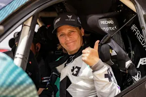 ¡Jutta Kleinschmidt se queda! Abt CUPRA recluta a la piloto alemana