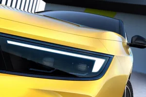 Primeros teasers del nuevo Opel Astra 2022, el nuevo compacto debutará en septiembre