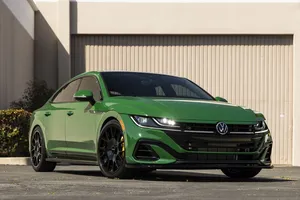 Volkswagen presenta un atractivo y deportivo prototipo único del Arteon en América