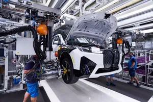 Arranca la producción del nuevo BMW iX, el SUV eléctrico inicia su andadura