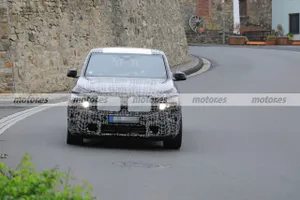 Nuevas fotos espía del BMW X8 M Hybrid 2023, el SUV deportivo en Nürburgring