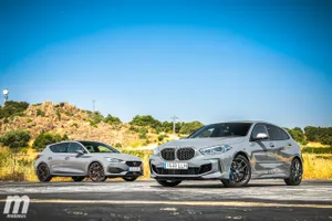 Comparativa CUPRA León vs BMW M135i xDrive, deportivos y compactos (Con vídeo)