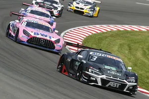 Kelvin Van der Linde mantiene el liderato del DTM en Lausitzring