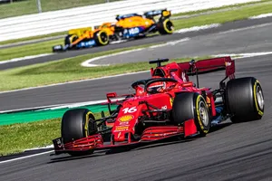 Leclerc insiste: Ferrari debe olvidarse de McLaren para volver a ganar en 2022