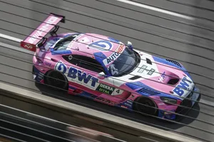 Maximilian Götz acepta el 'regalo' y gana la segunda manga en Lausitzring