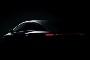 Primeros teaser del nuevo Mercedes EQE, la berlina eléctrica que llegará en 2022