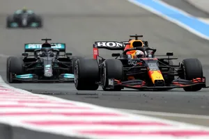 Mercedes quiere hacer las paces con Red Bull «por el bien de la Fórmula 1»