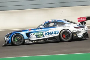 Philip Ellis, en racha, logra la pole del domingo del DTM en Lausitzring