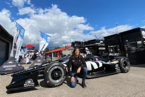 Tatiana Calderón probará un IndyCar con Foyt en Mid-Ohio