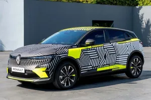 Cazado al descubierto el interior del nuevo Renault Mégane E-Tech Electric 2022