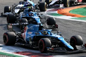 Alonso limita daños puntuando en Monza: «Tenemos que hacerlo todo perfecto»