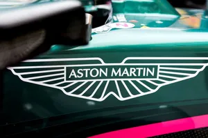 Aston Martin niega haber ofrecido un asiento a Fernando Alonso