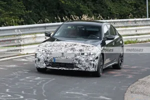 Los prototipos del BMW M340 Facelift 2023 posan a fondo en fotos en Nürburgring