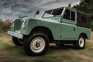 Everrati transforma el icónico Land Rover Series IIA en un 4x4 eléctrico