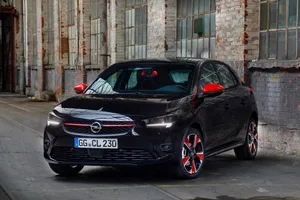 Italia -  Agosto 2021: Descalabro en ventas del Opel Corsa