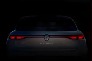 El nuevo Renault Mégane E-Tech Electric 2022 muestra su trasera en un nuevo teaser