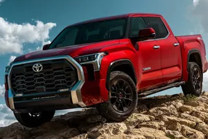 Toyota Tundra 2022, renovación total para un pick-up que ha sido electrificado