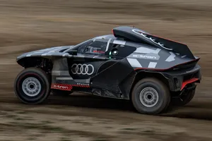 Stéphane Peterhansel cree que Audi no luchará por ganar el Dakar 2022