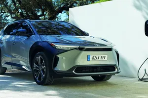 Toyota bZ4X, un SUV eléctrico cargado de tecnología para afrontar una nueva era