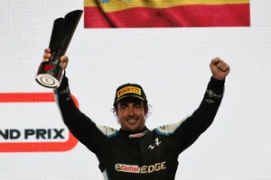 Las dos amenazas y las dos claves del podio de Alonso en Qatar