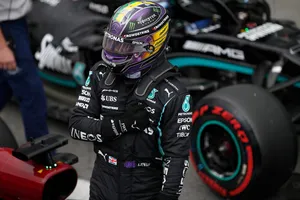 Hamilton, descalificado: saldrá último al sprint por un fallo en su DRS