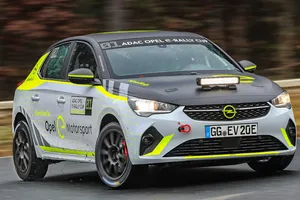 Las marcas presionan por la electrificación del WRC más allá de los 'Rally1'