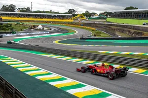 Sainz se marca un objetivo al sprint: «Liderar la persecución de los equipos de cabeza»