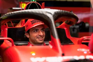 Sainz predice una Ferrari muy fuerte en México: «Pero el objetivo es McLaren»