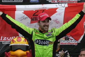 James Hinchcliffe anuncia su semi-retirada de la IndyCar Series