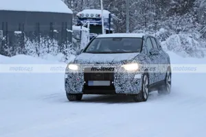 El nuevo Mercedes EQE SUV 2023 se traslada a las pruebas de invierno