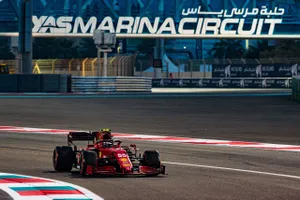 Sainz cierra el año como el mejor piloto de Ferrari: «Estoy más que preparado para 2022»