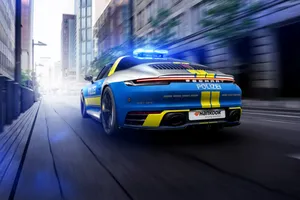 El exclusivo TechArt Porsche 911 Targa 4 posa en el Salón de Essen 2021
