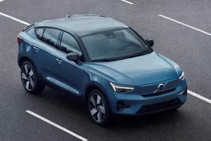 La venta online del Volvo C40 Recharge inaugura un modelo encubierto de agencia 