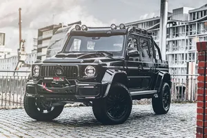 BRABUS 800 Adventure XLP Superblack, un traje más exclusivo a precio de oro