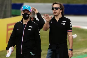 Zhou, el debutante contra el que Alonso está «deseando correr» en la F1