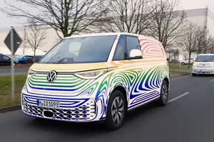 Última prueba de los prototipos del nuevo Volkswagen ID. Buzz con rumbo a Barcelona