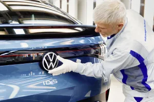 Los nuevos Volkswagen ID.5, e ID.5 GTX, entran en producción [vídeo]