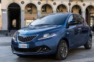 Un informe italiano apunta que el Lancia Ypsilon 2024 se fabricará en Figueruelas