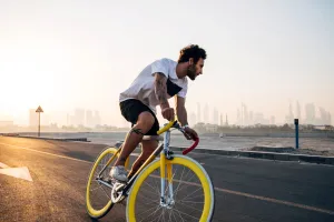 Así es la batería de bolsillo que convierte cualquier bicicleta en eléctrica