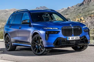 BMW X7 2022, completa renovación para un SUV cargado de lujo y tecnología