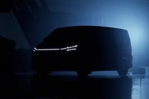 Ford Tourneo Custom 2023, todo listo para el debut de una nueva furgoneta eléctrica