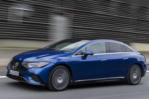 La gama del Mercedes EQE se ampliará con cuatro nuevas versiones