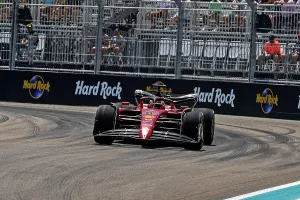 Charles Leclerc inaugura el circuito de Miami con el mejor tiempo