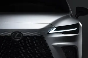 Primer avance del nuevo Lexus RX 2023, el SUV japonés a las puertas de su presentación